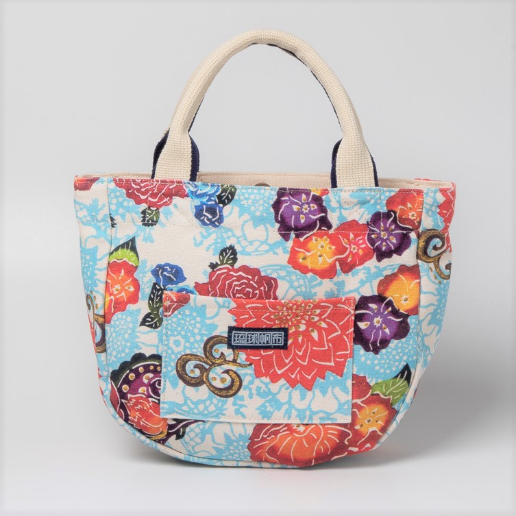 アートラウンドトート/紅型ブルー