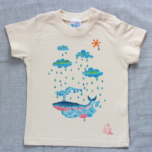 Tシャツ　雲としずくとクジラ柄